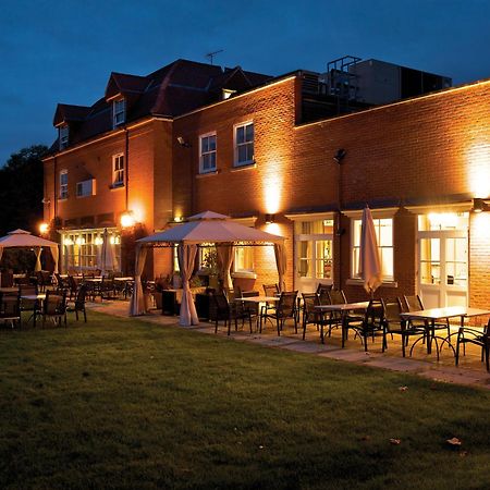 The Pinewood Hotel Slough Kültér fotó