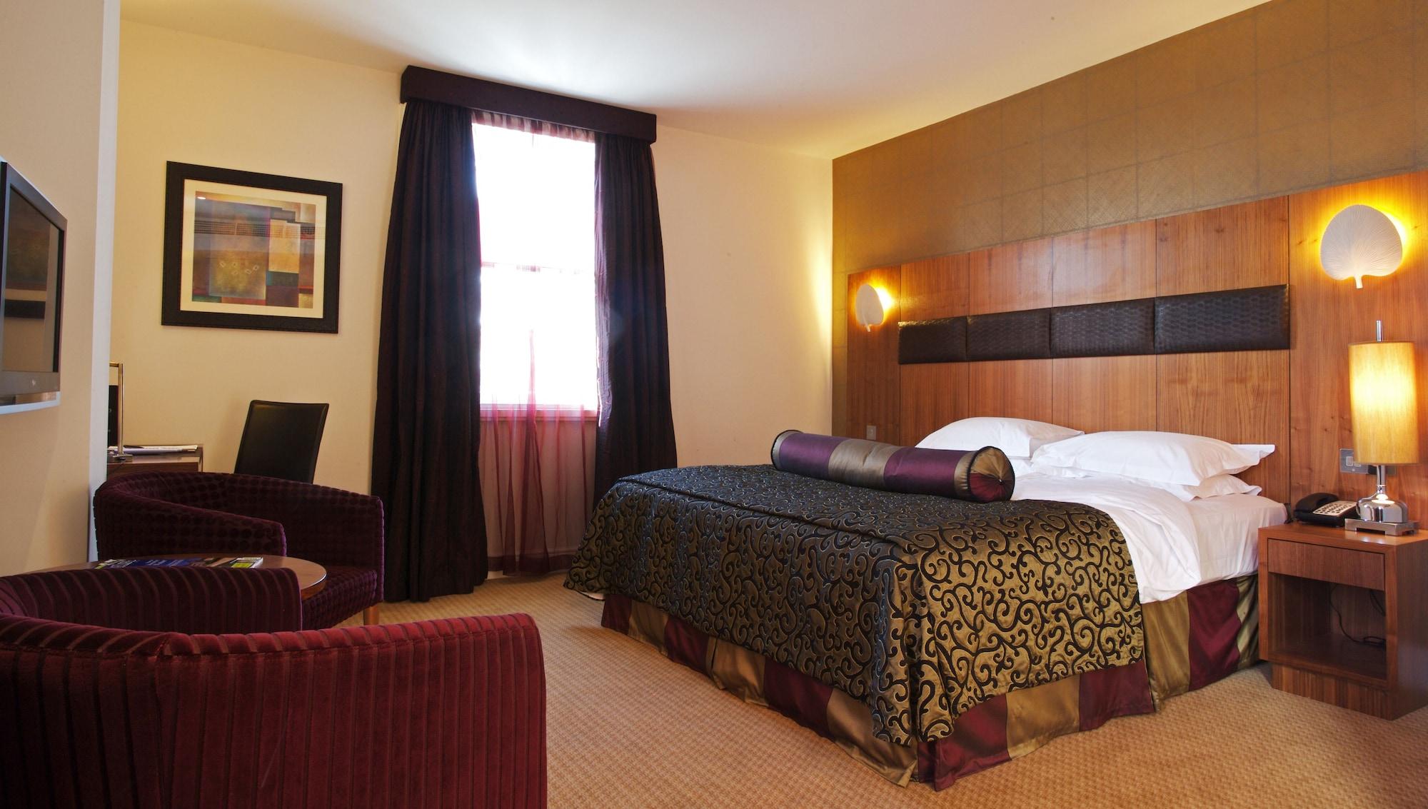 The Pinewood Hotel Slough Kültér fotó