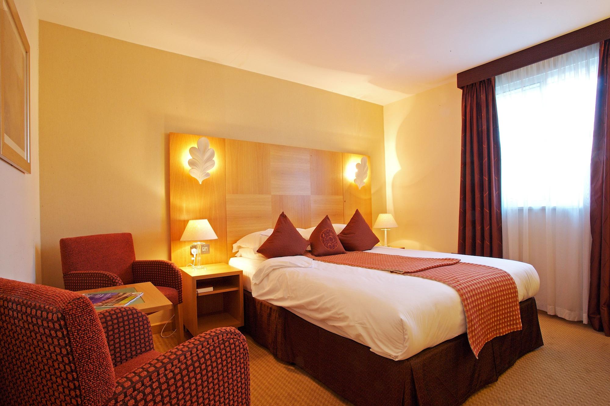 The Pinewood Hotel Slough Kültér fotó