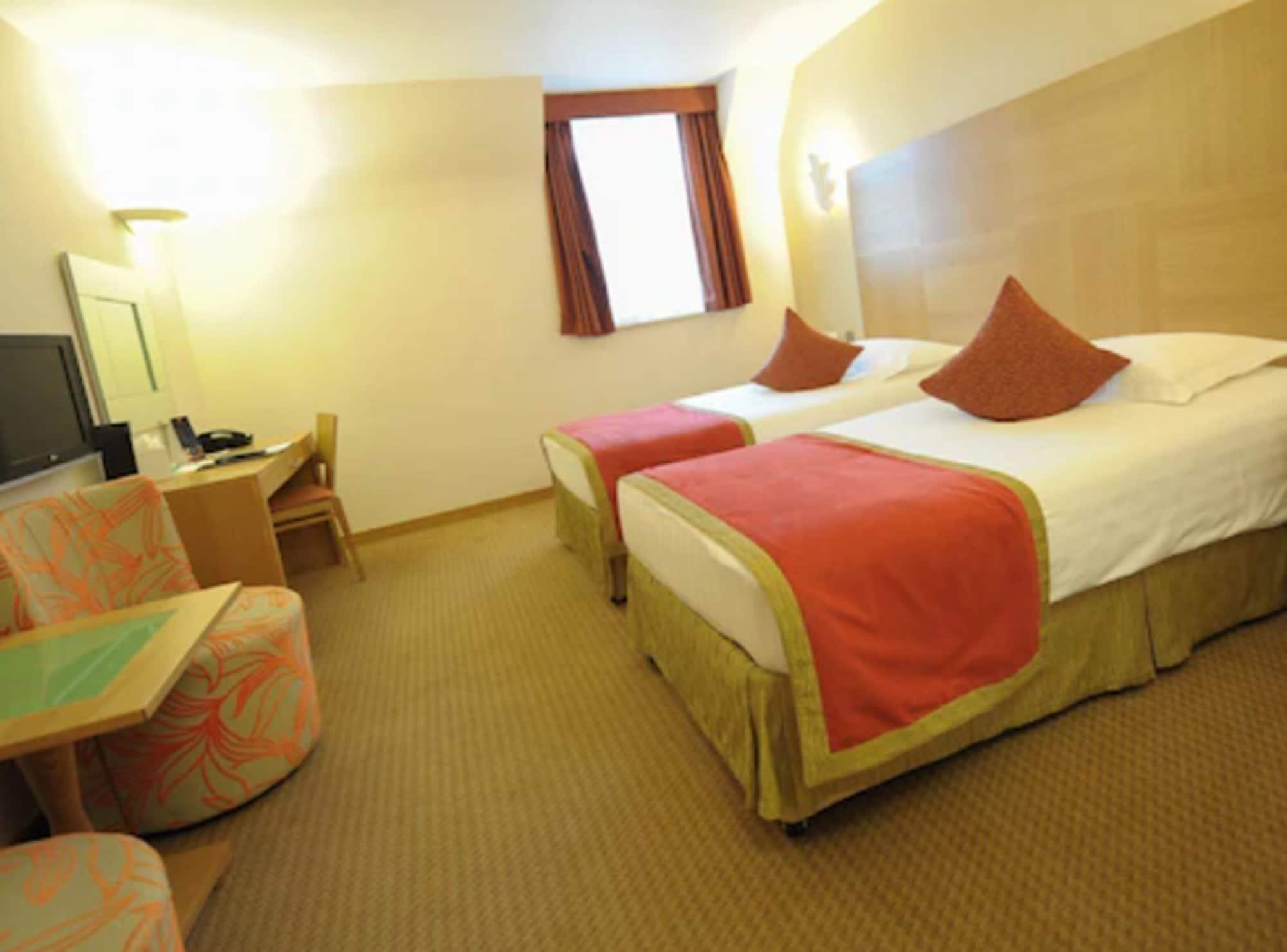The Pinewood Hotel Slough Kültér fotó