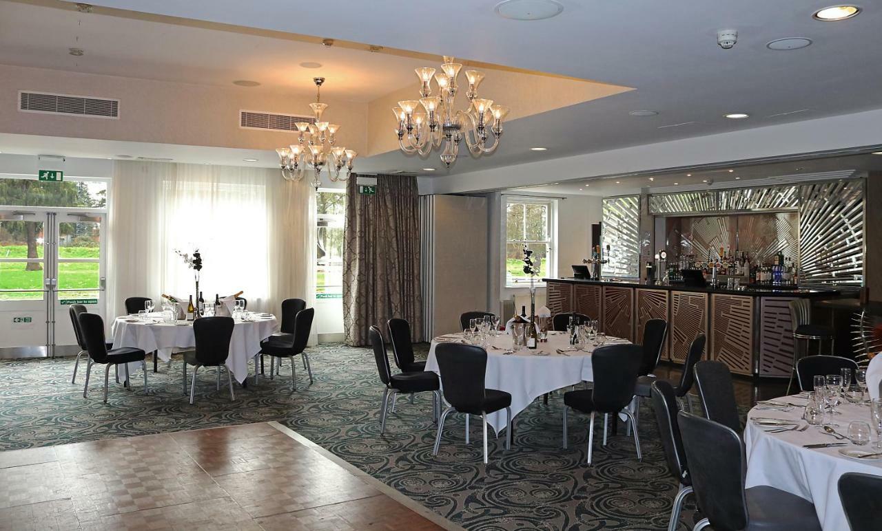 The Pinewood Hotel Slough Kültér fotó