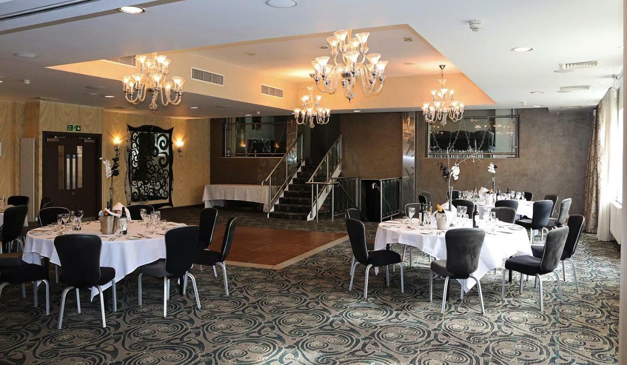 The Pinewood Hotel Slough Kültér fotó
